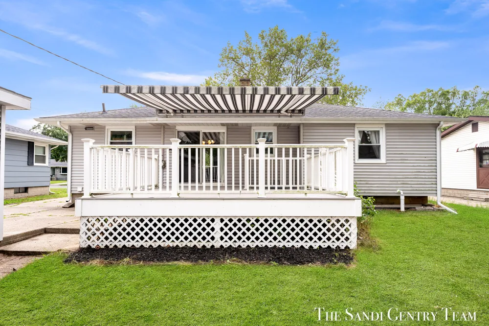 1015 Taylor Avenue Grand Haven, MI 49417