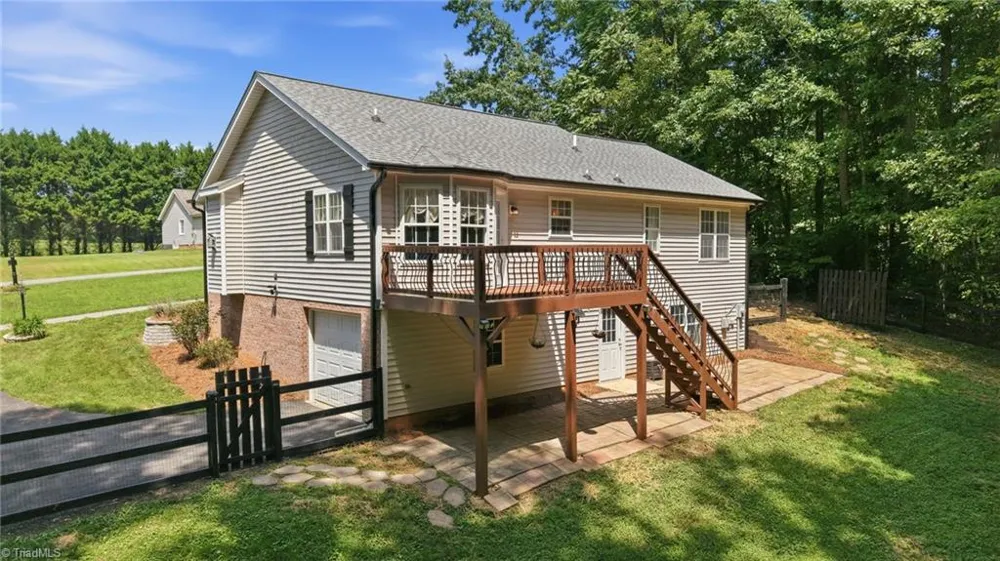 1035 Trinity Place Road Tobaccoville, NC 27050