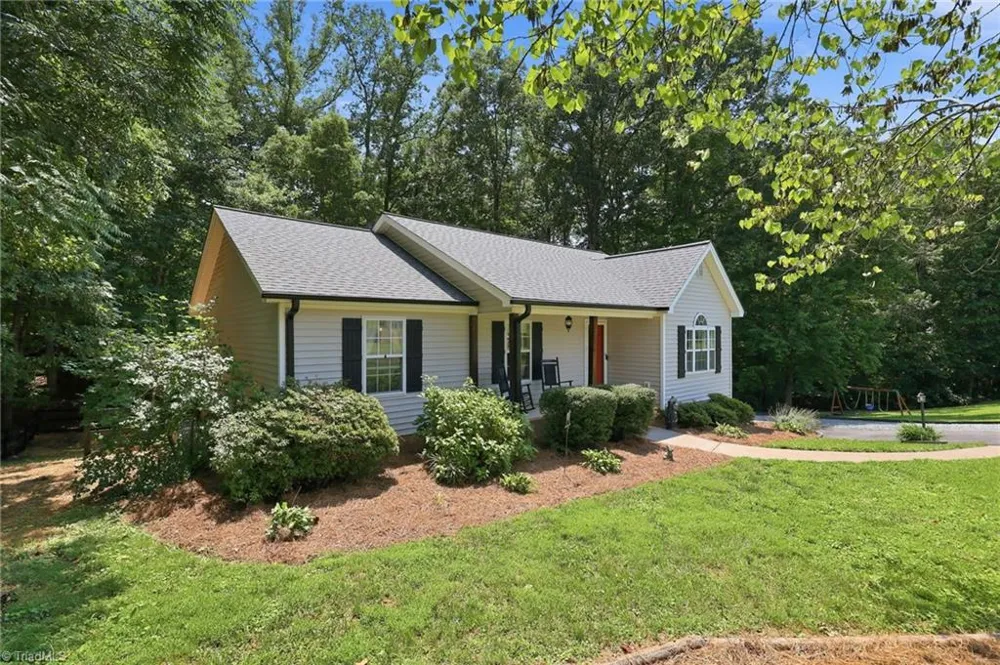 1035 Trinity Place Road Tobaccoville, NC 27050