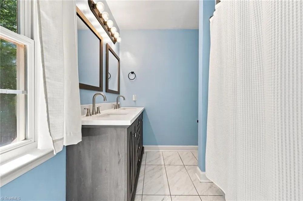 1035 Trinity Place Road Tobaccoville, NC 27050