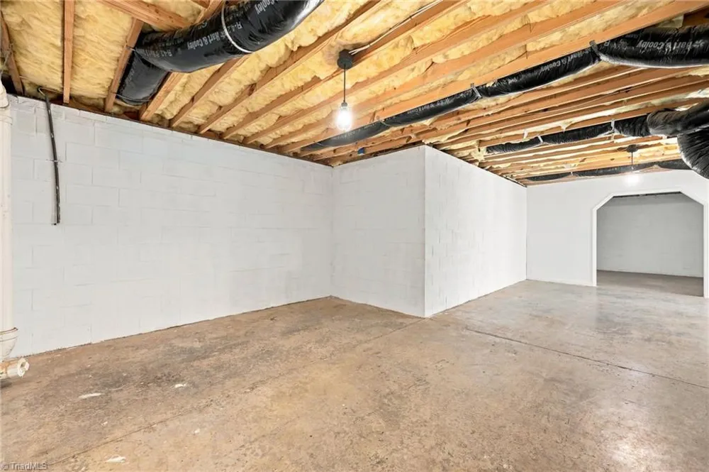 1035 Trinity Place Road Tobaccoville, NC 27050