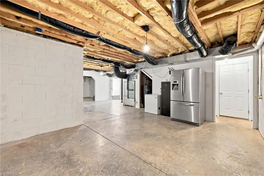 1035 Trinity Place Road Tobaccoville, NC 27050