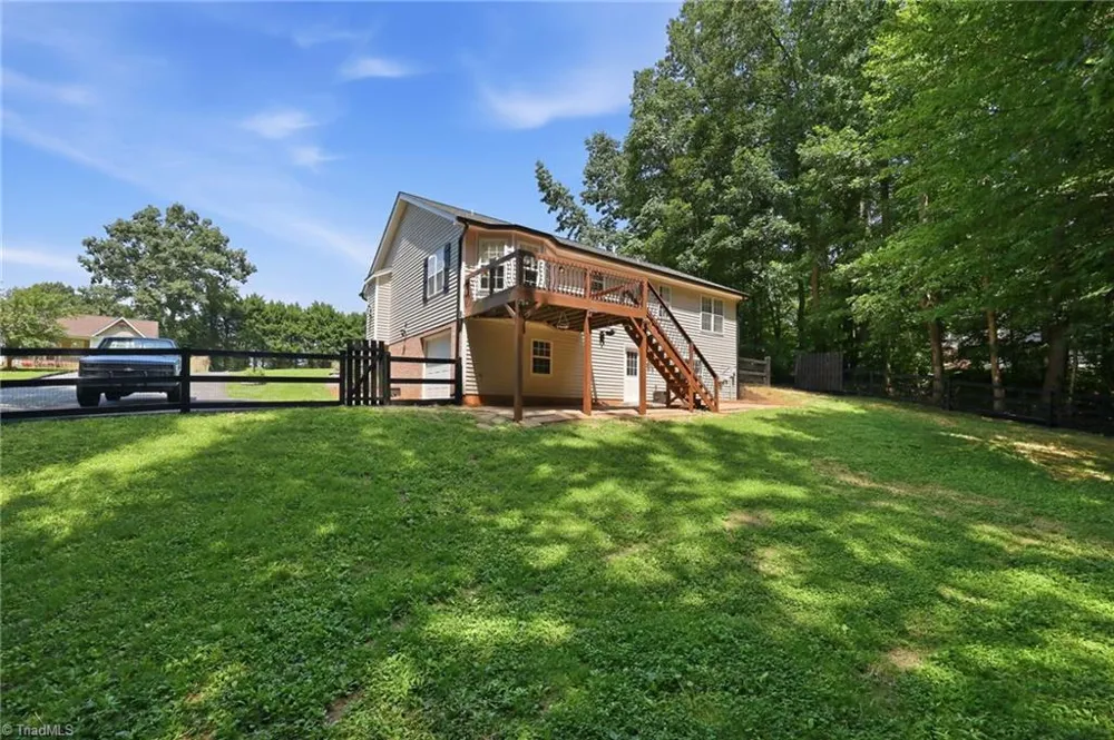 1035 Trinity Place Road Tobaccoville, NC 27050