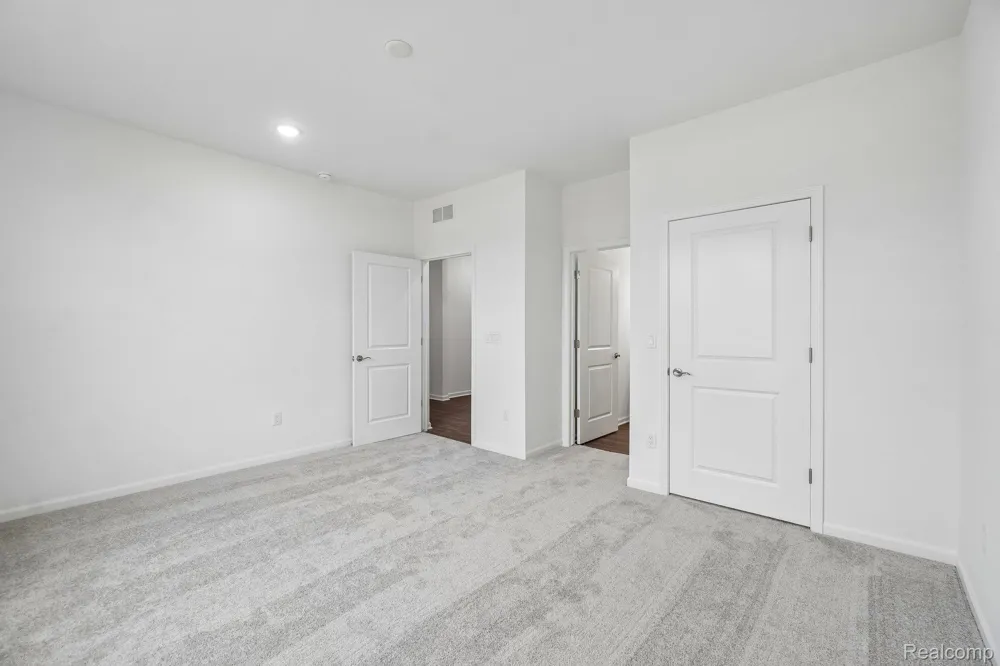 50745 Crusader Drive Macomb Township, MI 48044