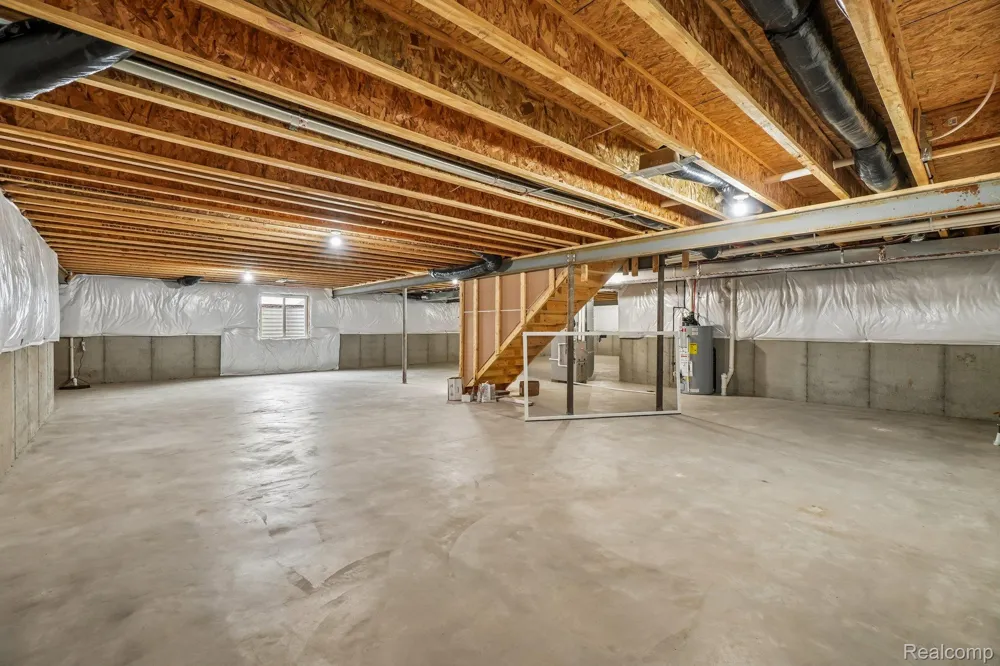 50745 Crusader Drive Macomb Township, MI 48044