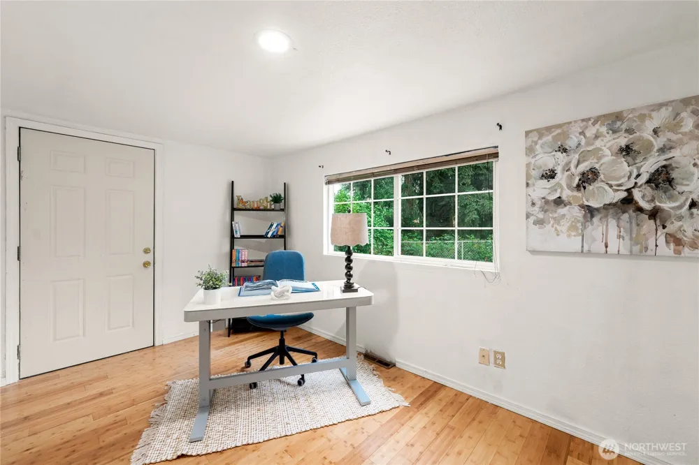 819 SW 134th Street SW Burien, WA 98146