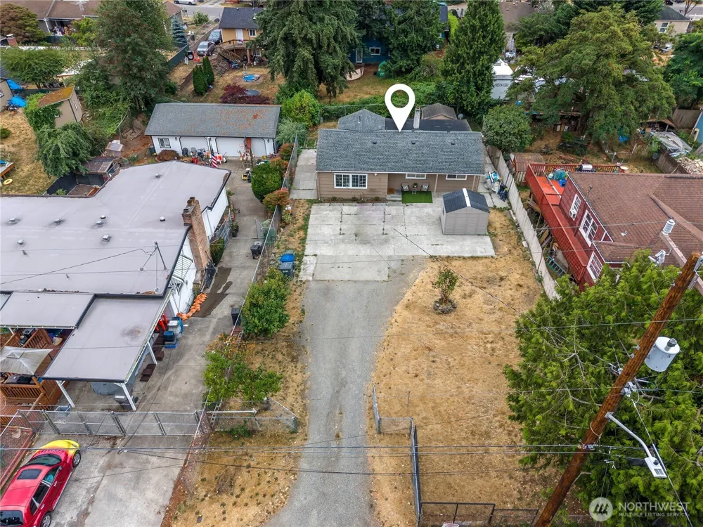 819 SW 134th Street SW Burien, WA 98146