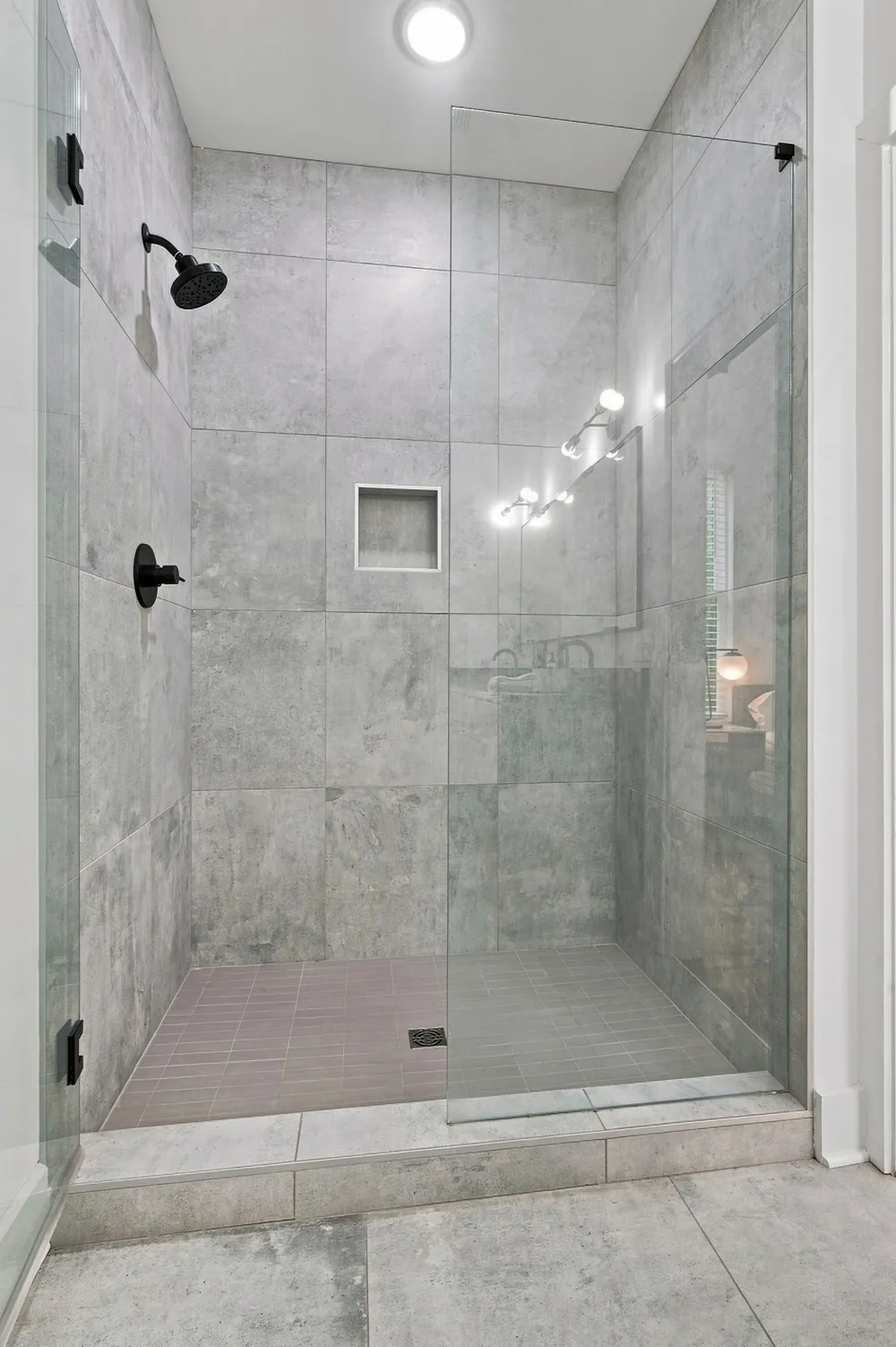 605 Harbor Dr Lancaster, TN 38569