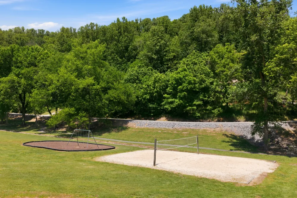 605 Harbor Dr Lancaster, TN 38569