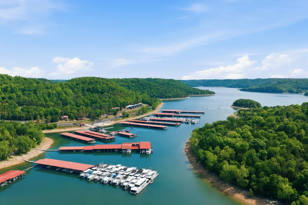 605 Harbor Dr Lancaster, TN 38569