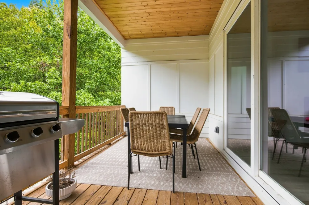 605 Harbor Dr Lancaster, TN 38569