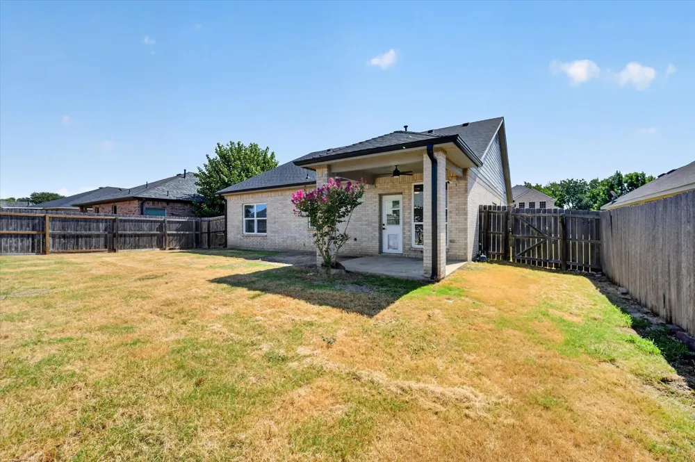 55 Highland Drive Sanger, TX 76266