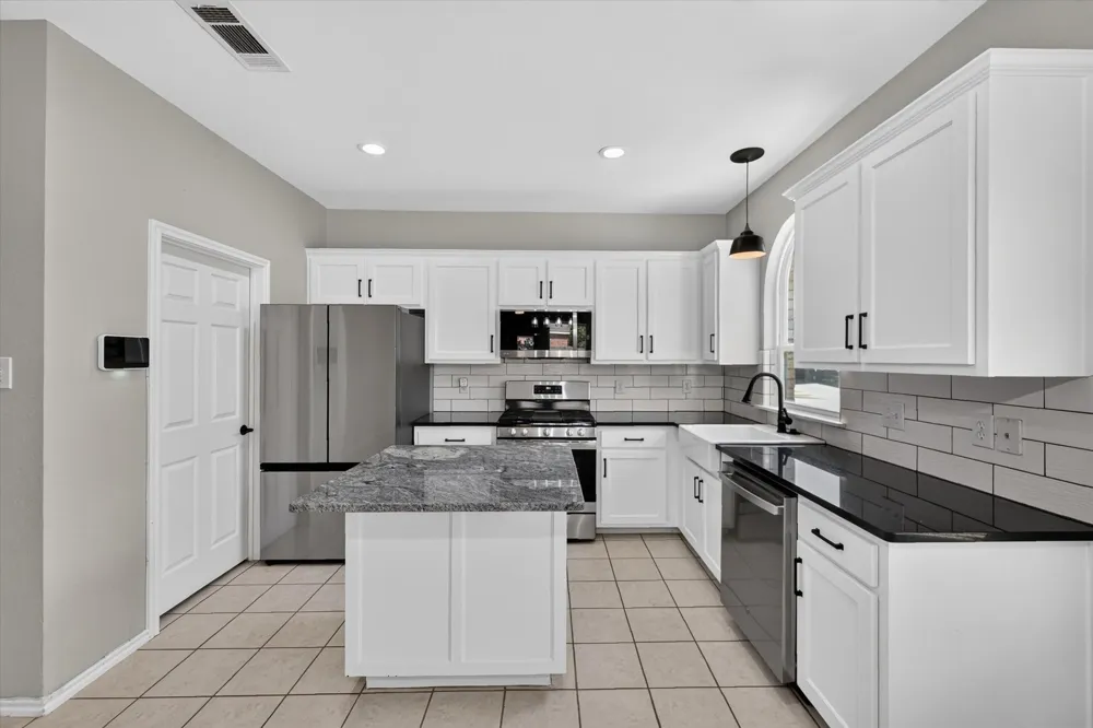 55 Highland Drive Sanger, TX 76266