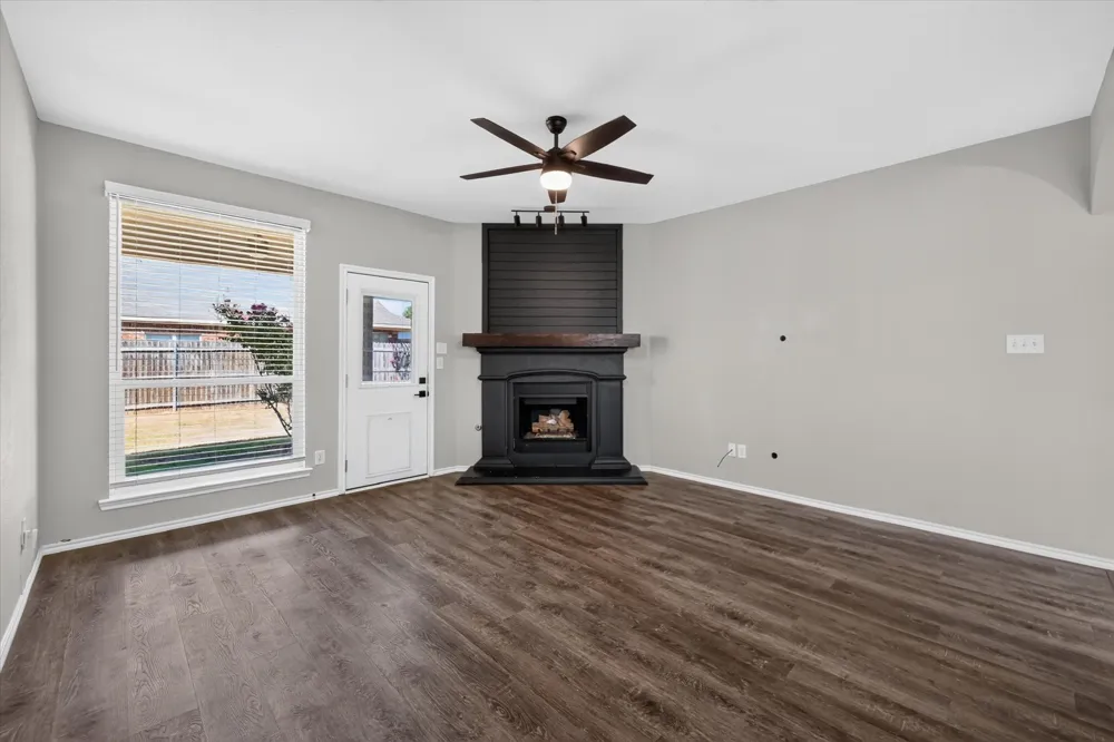 55 Highland Drive Sanger, TX 76266