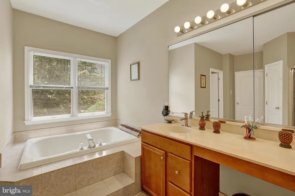 2245 SUNRISE WAY Jamison, PA 18929