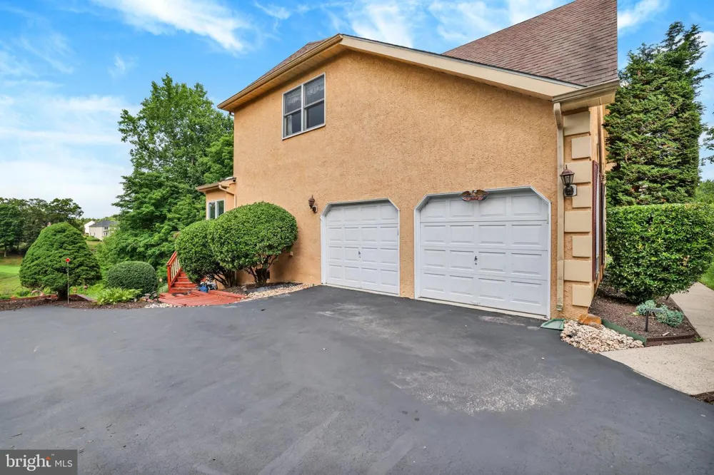 2245 SUNRISE WAY Jamison, PA 18929