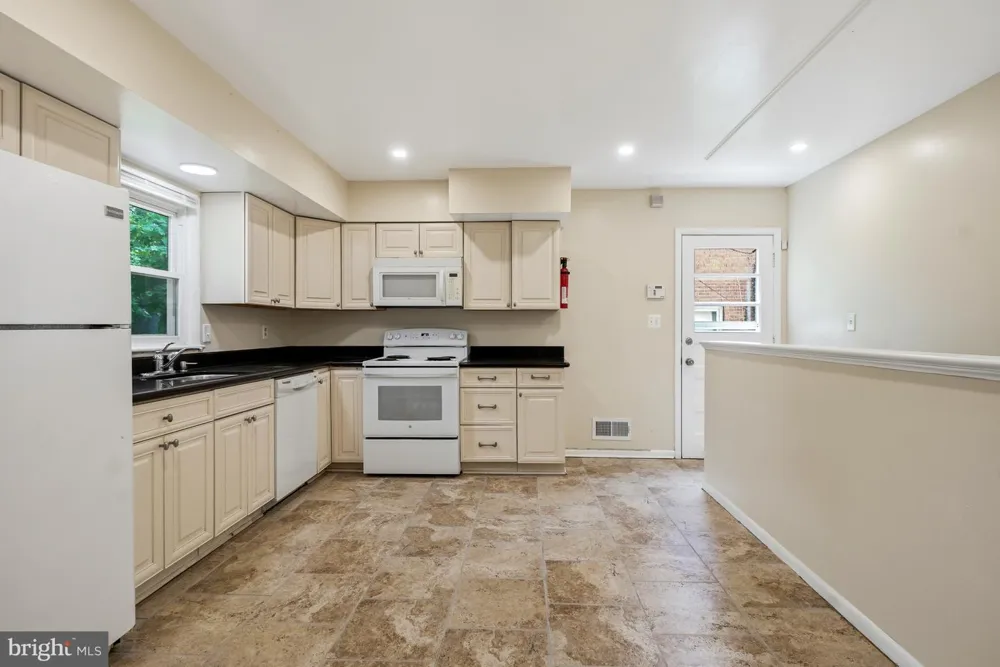 9017 SAINT ANDREWS PLACE College Park, MD 20740