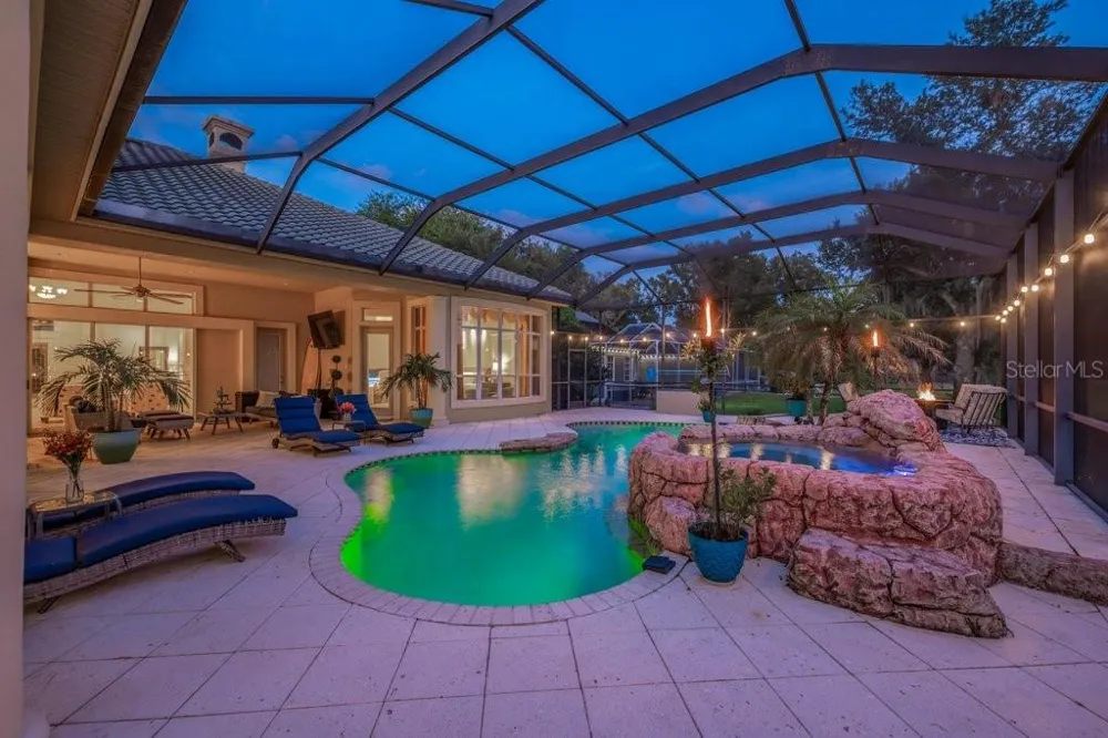 6217 KINGBIRD MANOR DRIVE Lithia, FL 33547