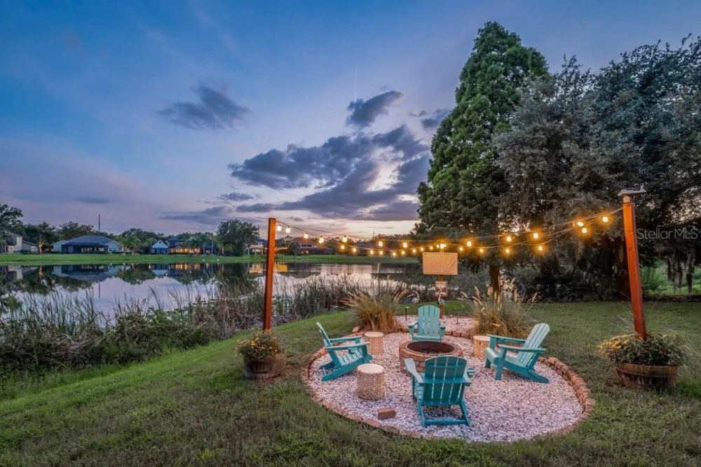 6217 KINGBIRD MANOR DRIVE Lithia, FL 33547