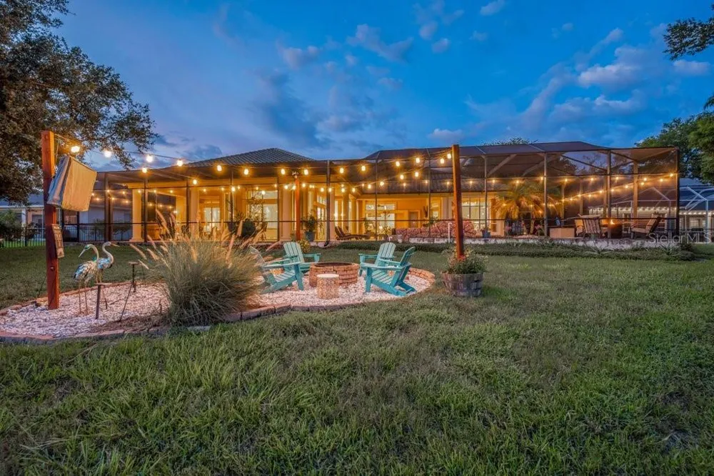 6217 KINGBIRD MANOR DRIVE Lithia, FL 33547