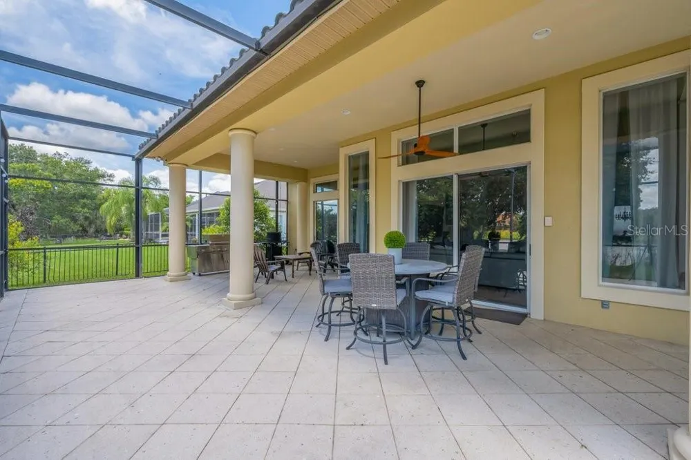 6217 KINGBIRD MANOR DRIVE Lithia, FL 33547