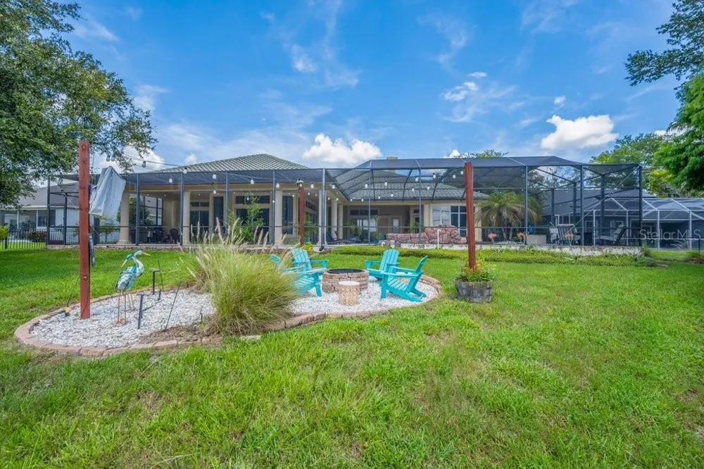 6217 KINGBIRD MANOR DRIVE Lithia, FL 33547