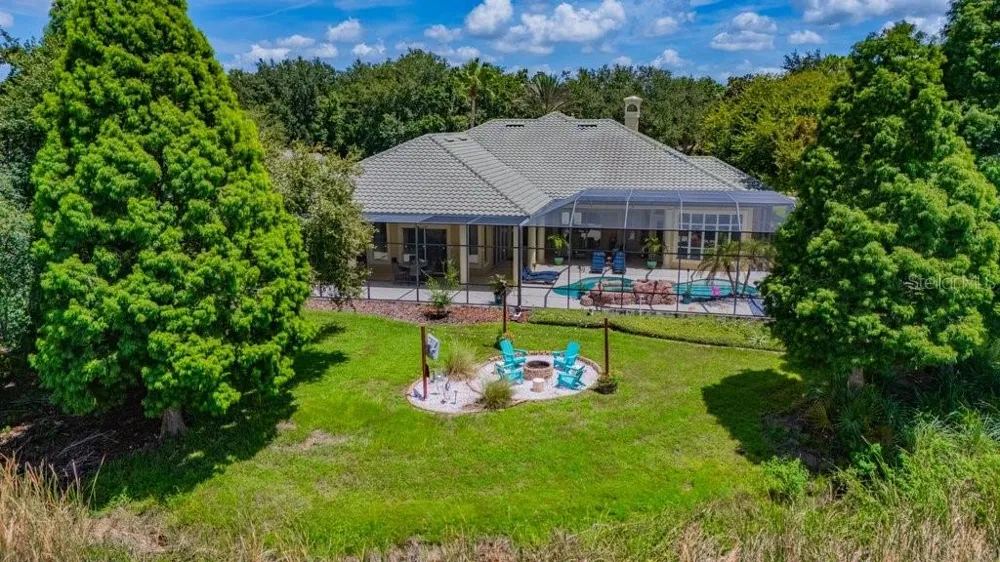 6217 KINGBIRD MANOR DRIVE Lithia, FL 33547