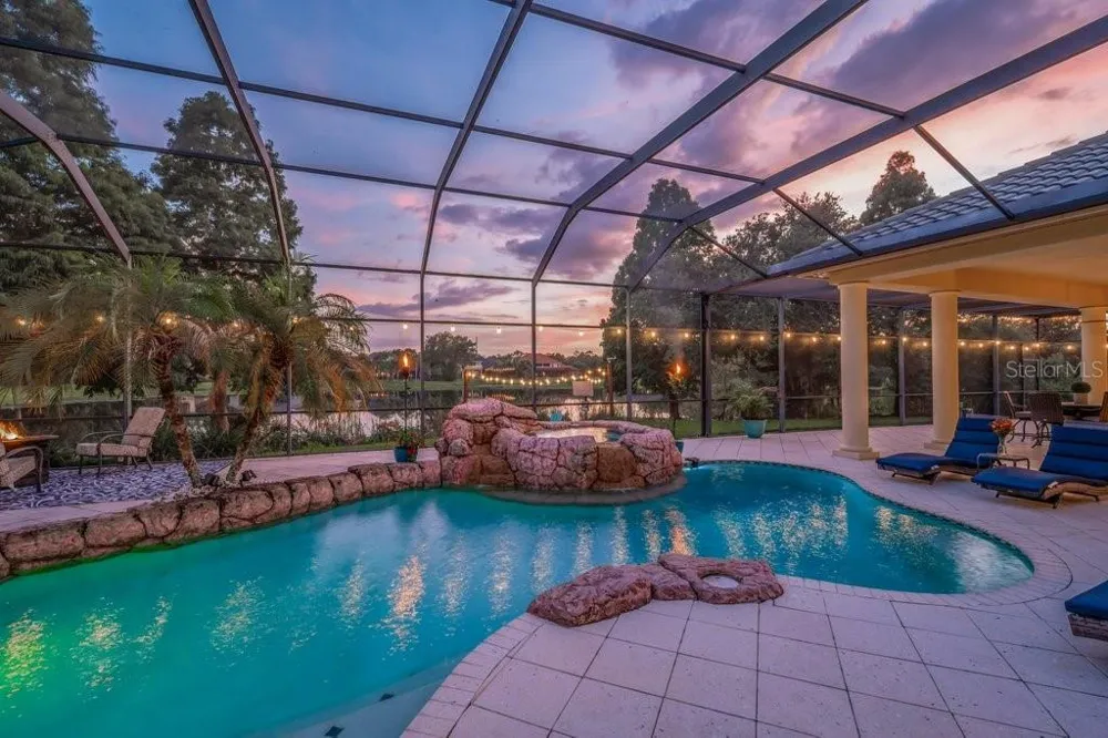 6217 KINGBIRD MANOR DRIVE Lithia, FL 33547