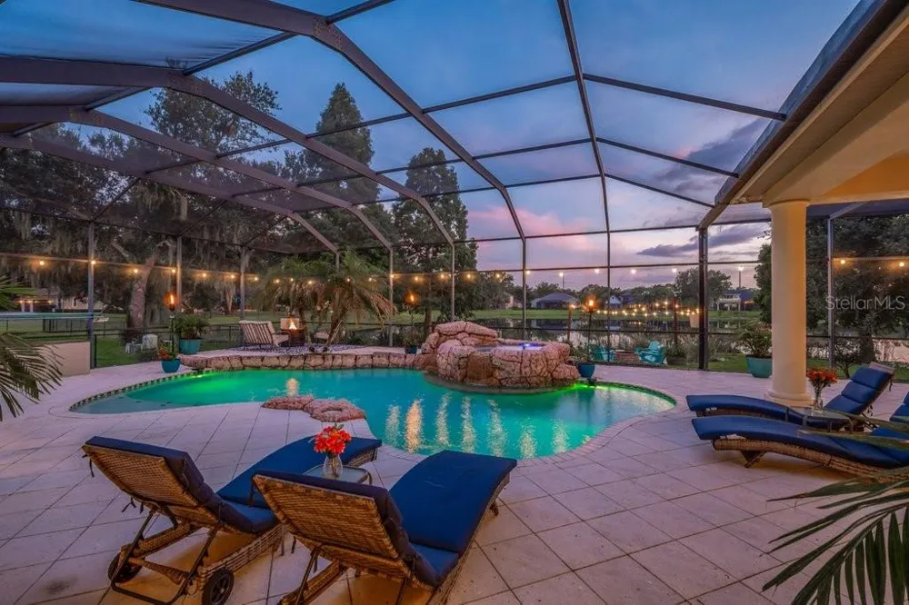 6217 KINGBIRD MANOR DRIVE Lithia, FL 33547