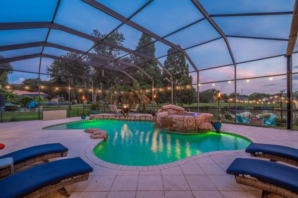 6217 KINGBIRD MANOR DRIVE Lithia, FL 33547