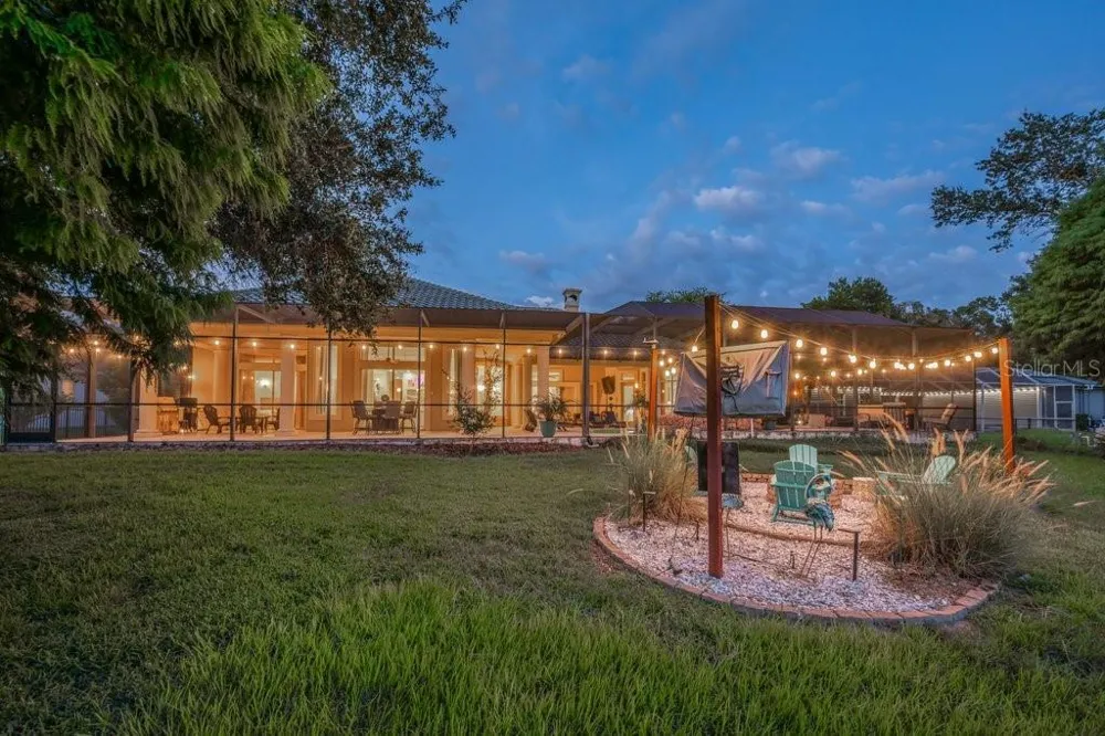 6217 KINGBIRD MANOR DRIVE Lithia, FL 33547
