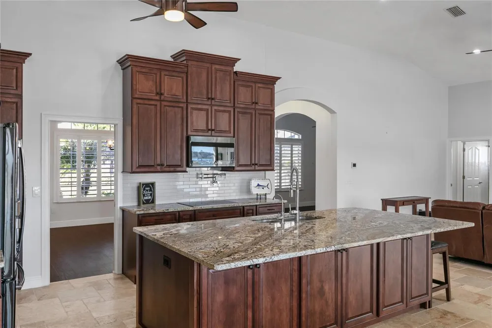 655 CALEDONIA PLACE Sanford, FL 32771