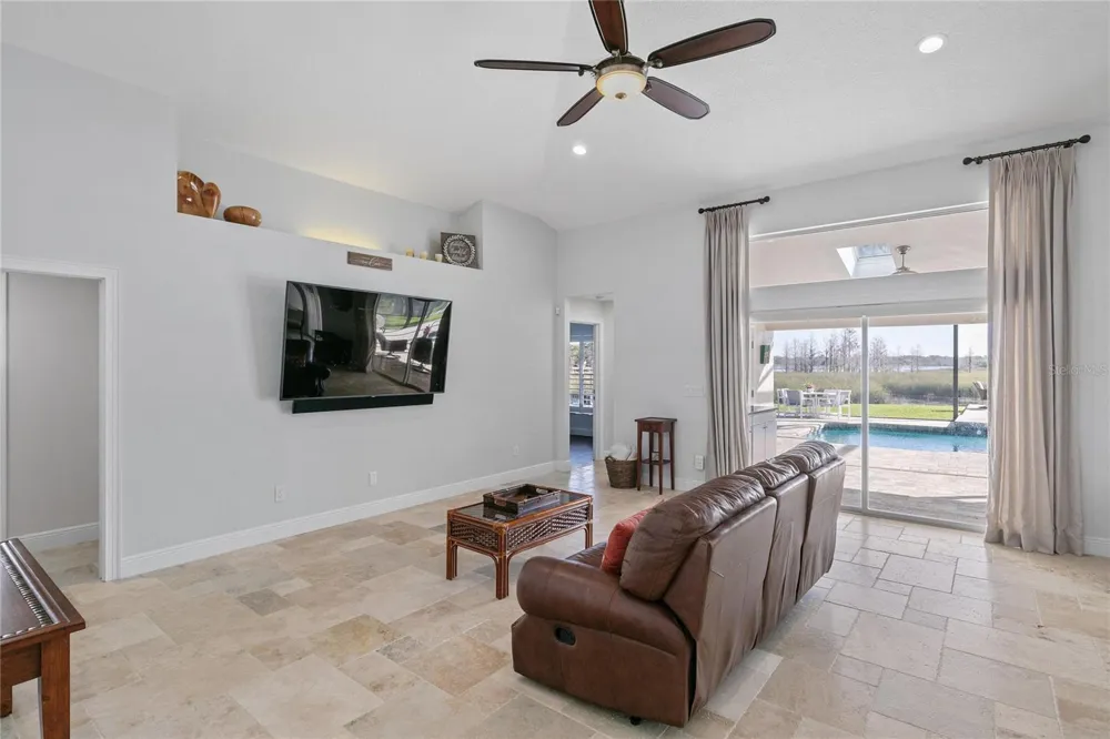 655 CALEDONIA PLACE Sanford, FL 32771