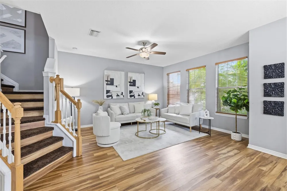 5118 5TH WAY St Petersburg, FL 33703