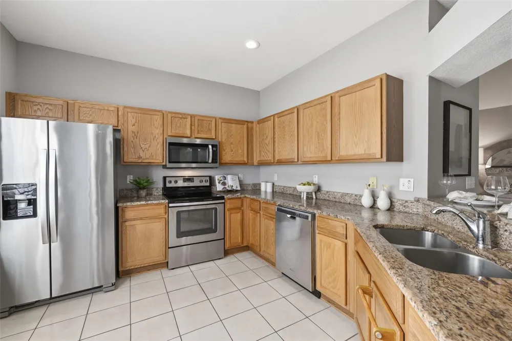 5118 5TH WAY St Petersburg, FL 33703