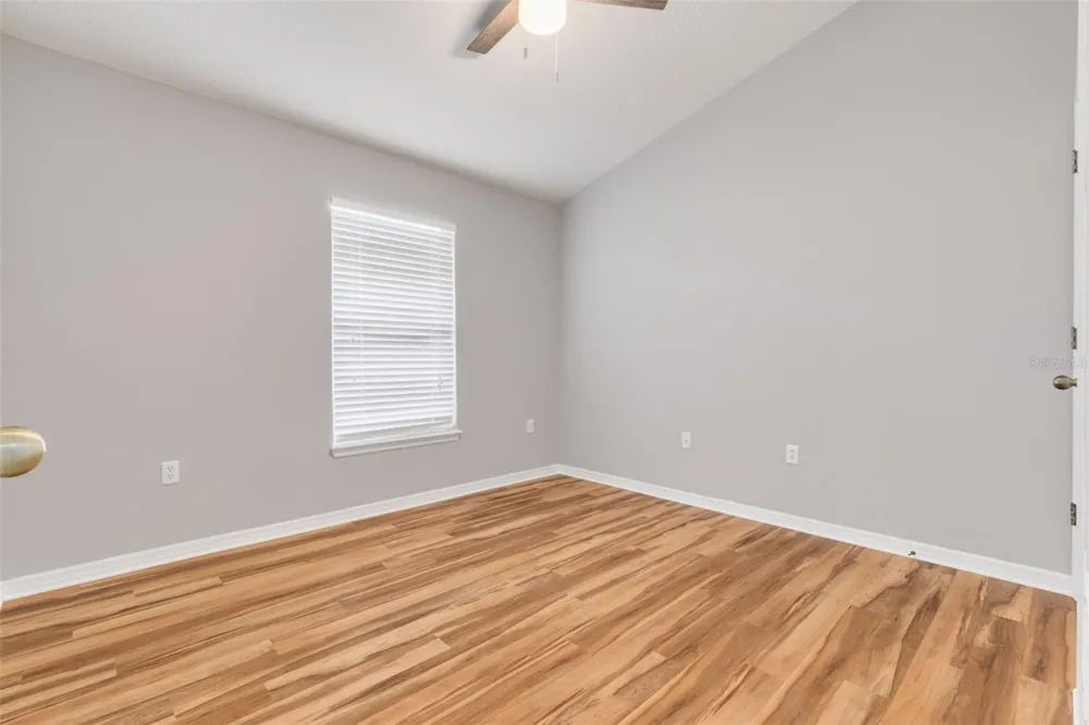 5118 5TH WAY St Petersburg, FL 33703