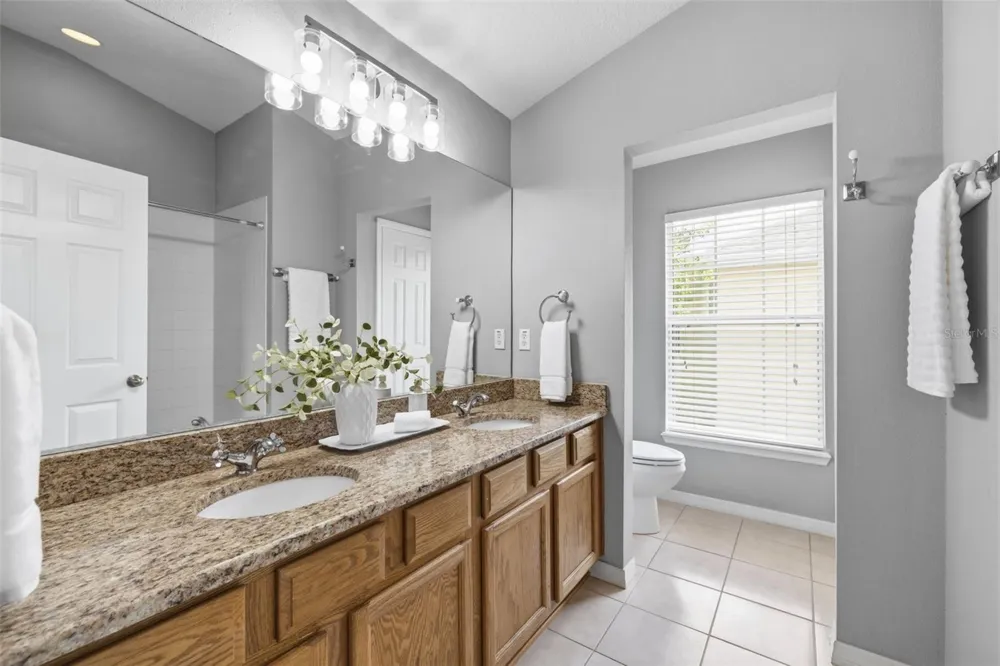 5118 5TH WAY St Petersburg, FL 33703