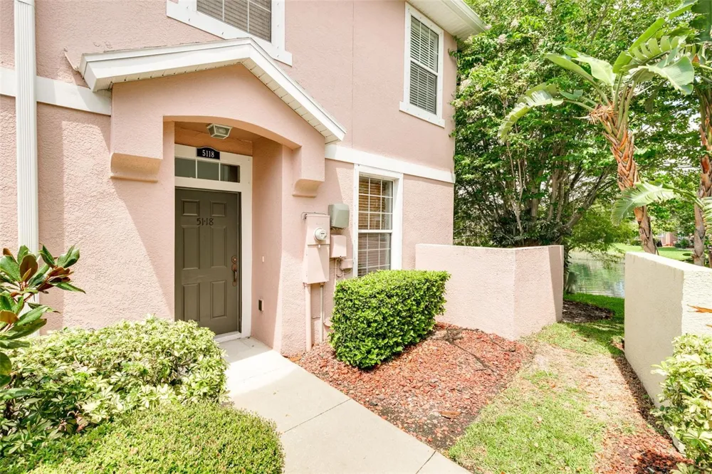 5118 5TH WAY St Petersburg, FL 33703