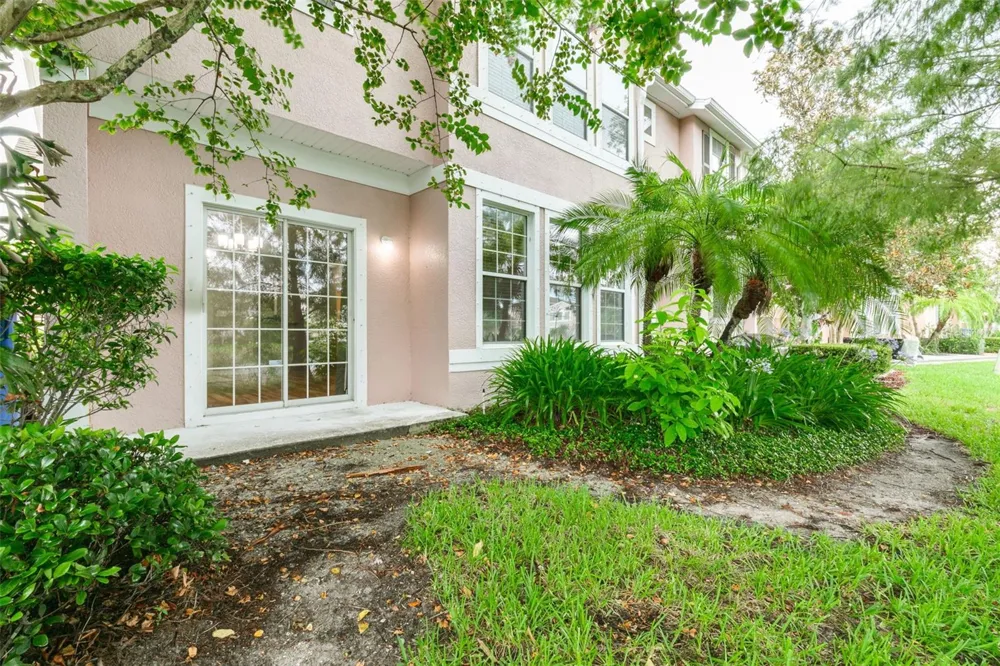 5118 5TH WAY St Petersburg, FL 33703