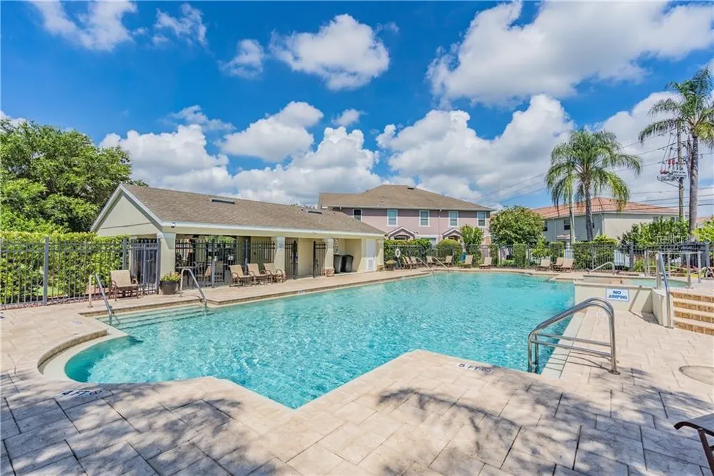 5118 5TH WAY St Petersburg, FL 33703