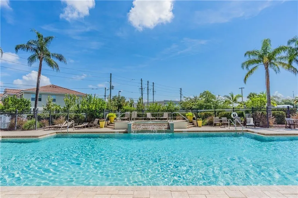 5118 5TH WAY St Petersburg, FL 33703