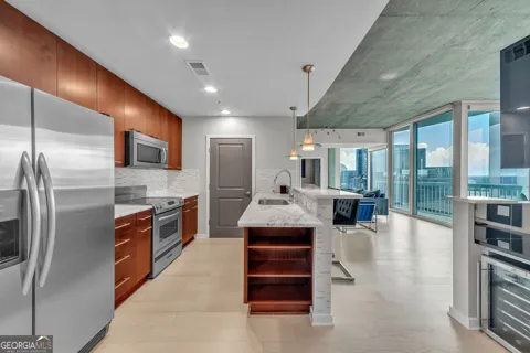 3324 Peachtree Road NE