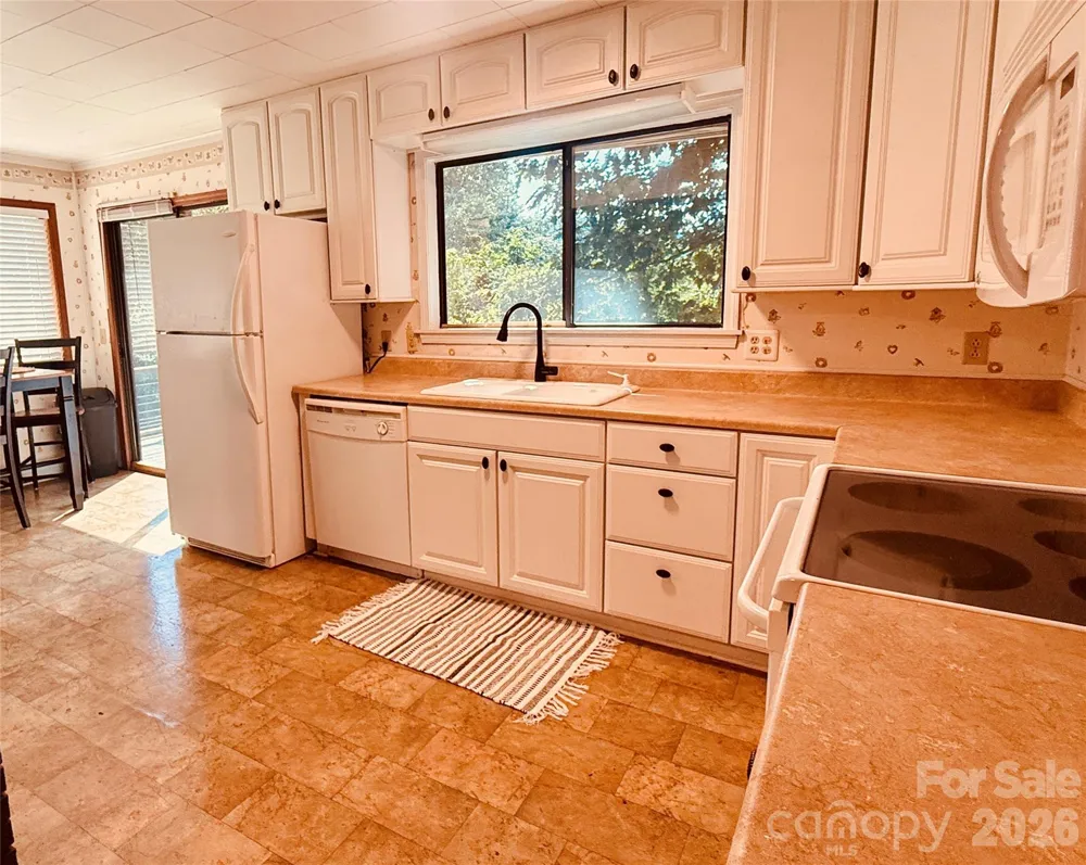 218 McGuffey Ridge Road Gerton, NC 28735