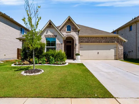 615 Frio Lane