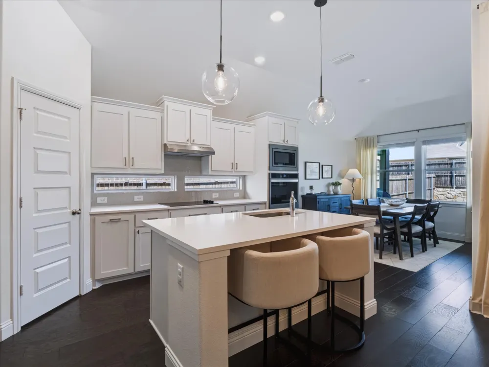 615 Frio Lane Aubrey, TX 76227