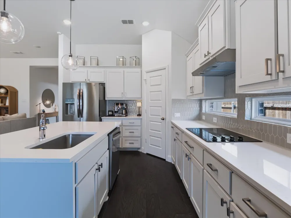 615 Frio Lane Aubrey, TX 76227
