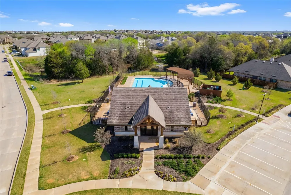615 Frio Lane Aubrey, TX 76227