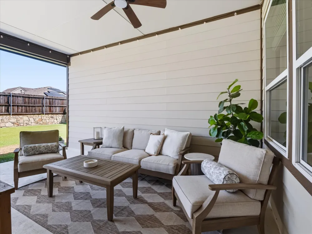 615 Frio Lane Aubrey, TX 76227