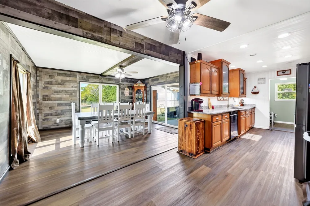 660 Vz County Road 2315 Canton, TX 75103