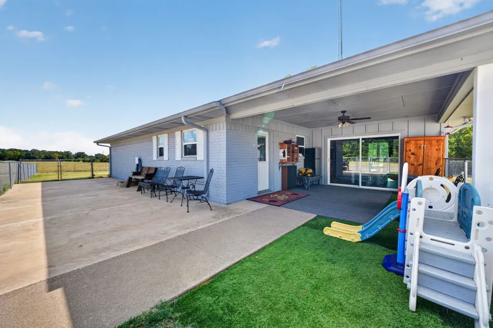 660 Vz County Road 2315 Canton, TX 75103